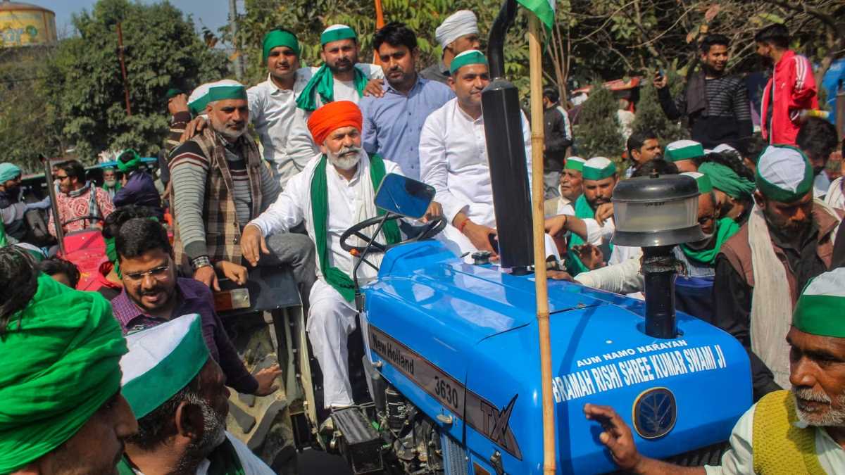 किसानों का आज ट्रैक्टर मार्च,  दिल्ली के बॉर्डरों पर पुलिस तैनात, लग सकता है भारी जाम